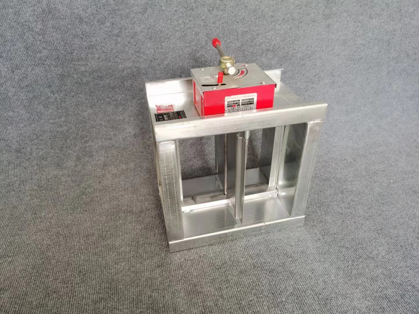 70℃防火阀定制技术说�? onmousewheel=